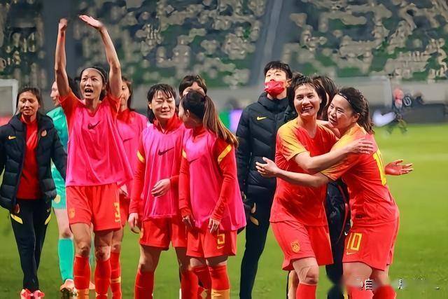 中国女足实力强劲，引发外界热议