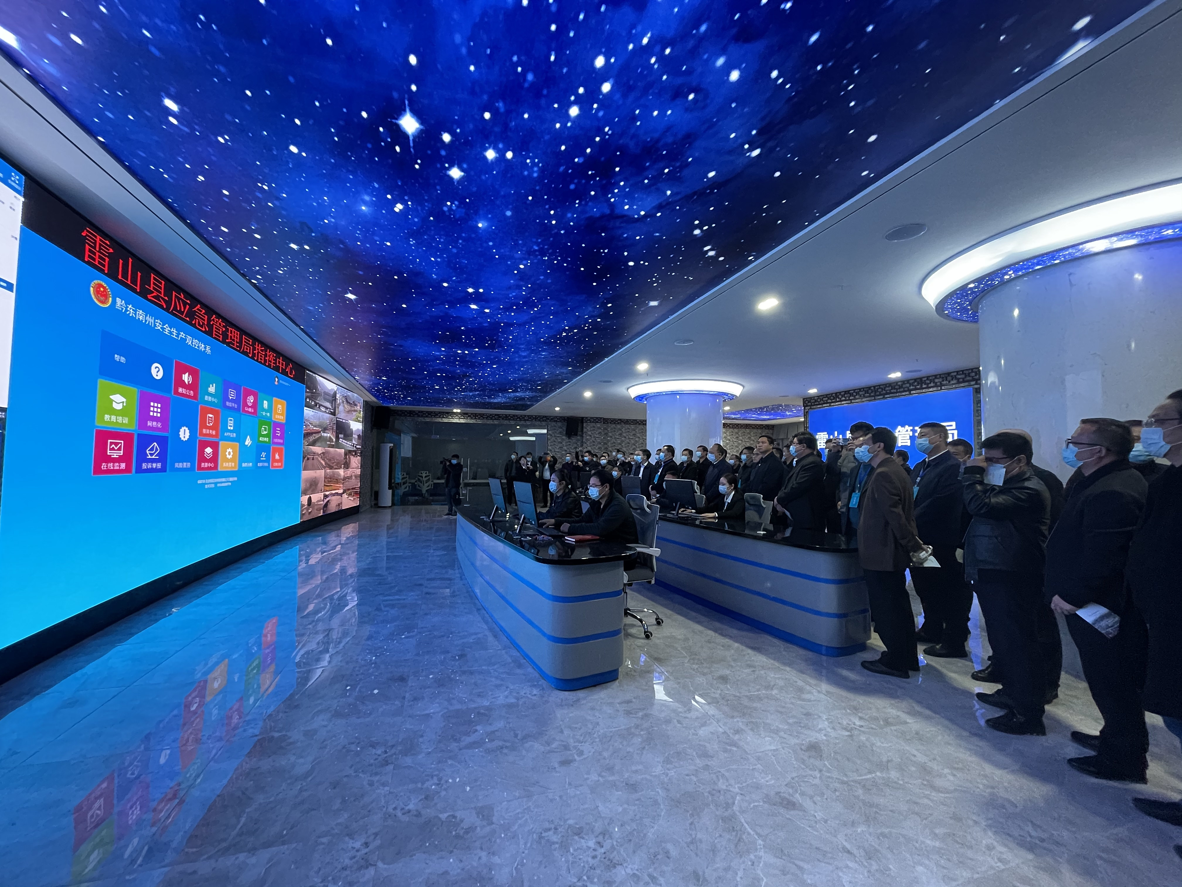 星空体育入口-北京人和坚守防线逆袭深圳佳兆业，夺得关键胜利守住三分之地的简单介绍