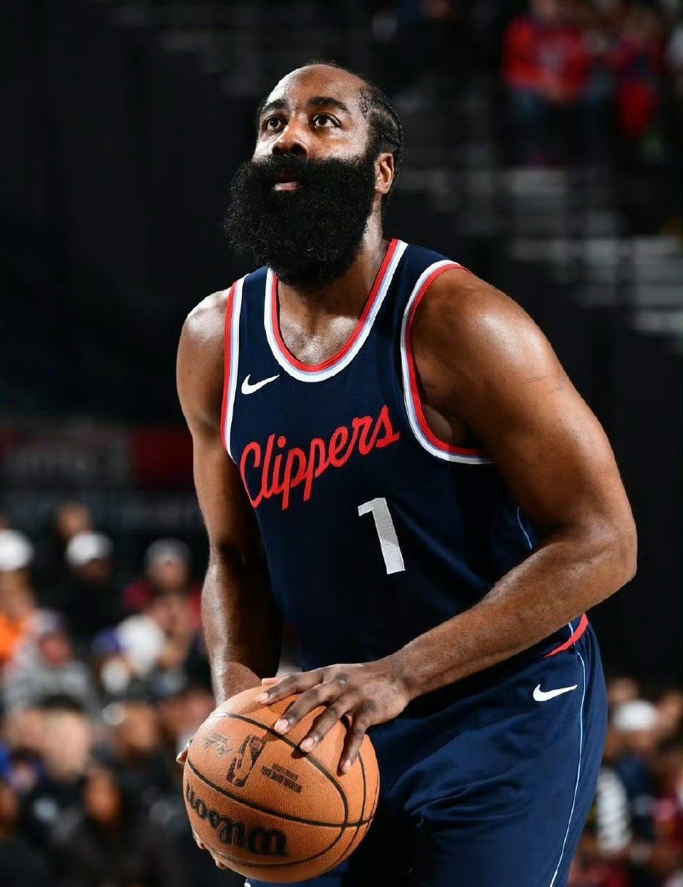 星空体育网址-快船关键时刻失误，被逆转落败