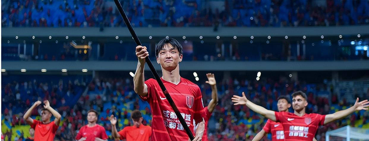 星空体育活动-球员在比赛中尽展实力取得胜利