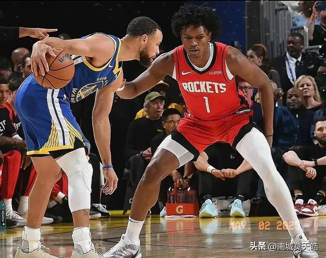 双方苦战至最后时刻,比赛悬念重重 双方苦战至最后时刻,比赛悬念重重