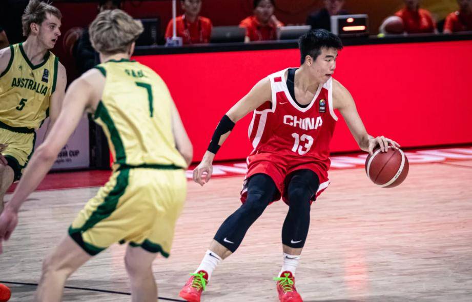 星空体育app下载-南昌男篮实力强劲，夺取比赛胜利！