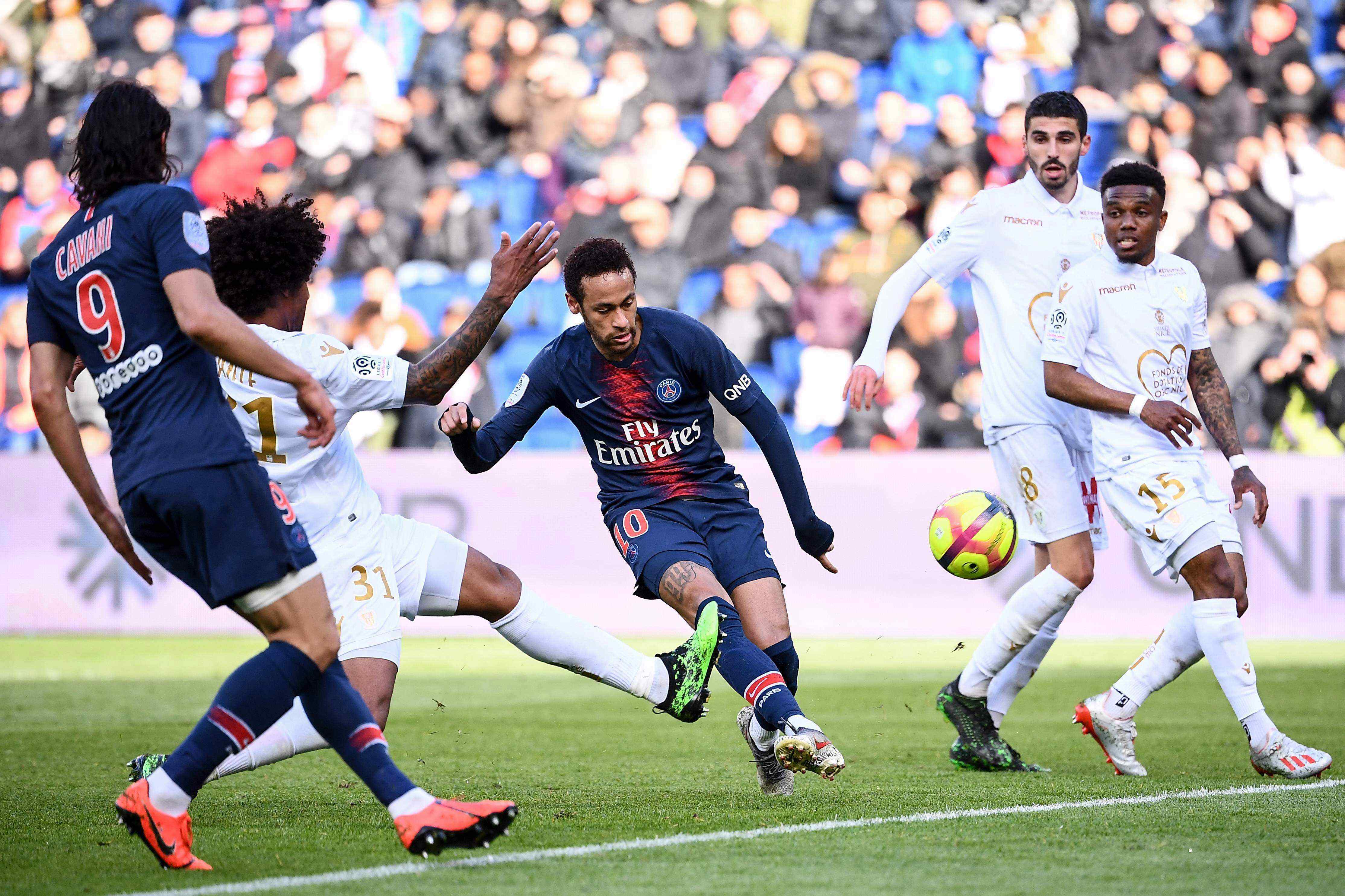 星空体育官网-关于巴萨宣布签约意甲守门员！摆脱门将困局，重返西甲巅峰的信息