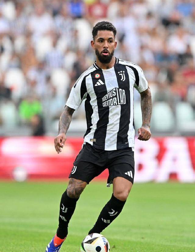 星空体育网站-尤文图斯客场遭遇绝地反击，惨败