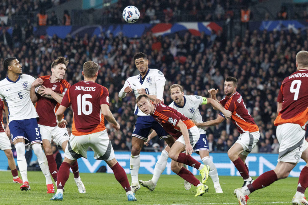 星空体育网站入口-欧洲足球联赛的强队互相厮杀