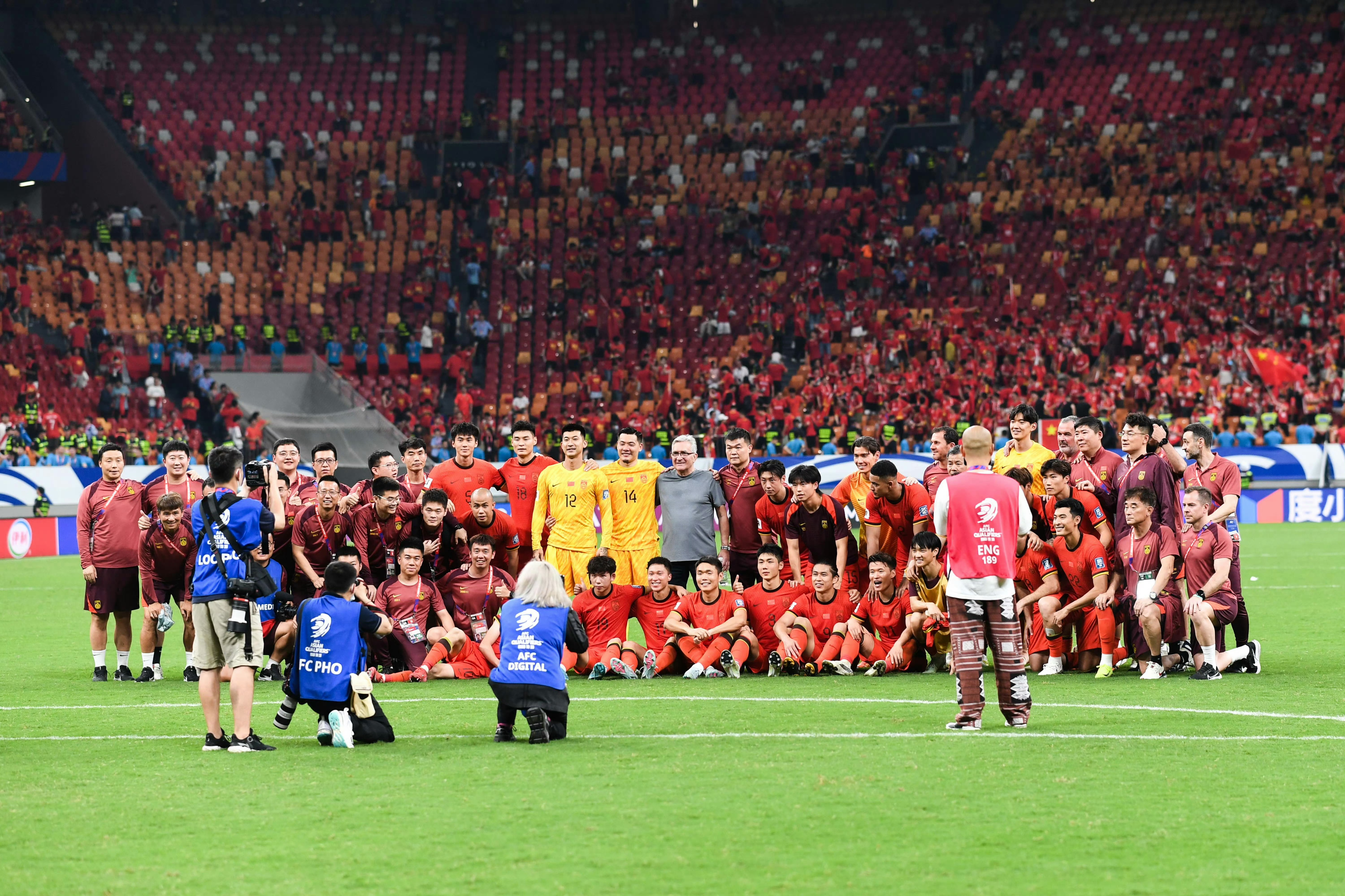 星空体育网页版登录入口-关于经典再现！足球比赛现场球队实力对比一一呈现！的信息