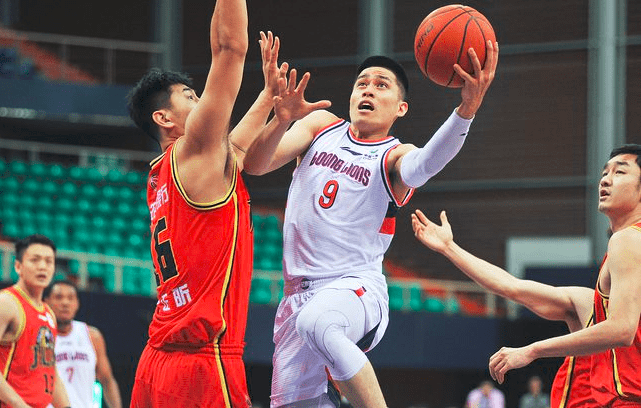 包含命运大逆转，黑马惊艳亮相夺冠的词条